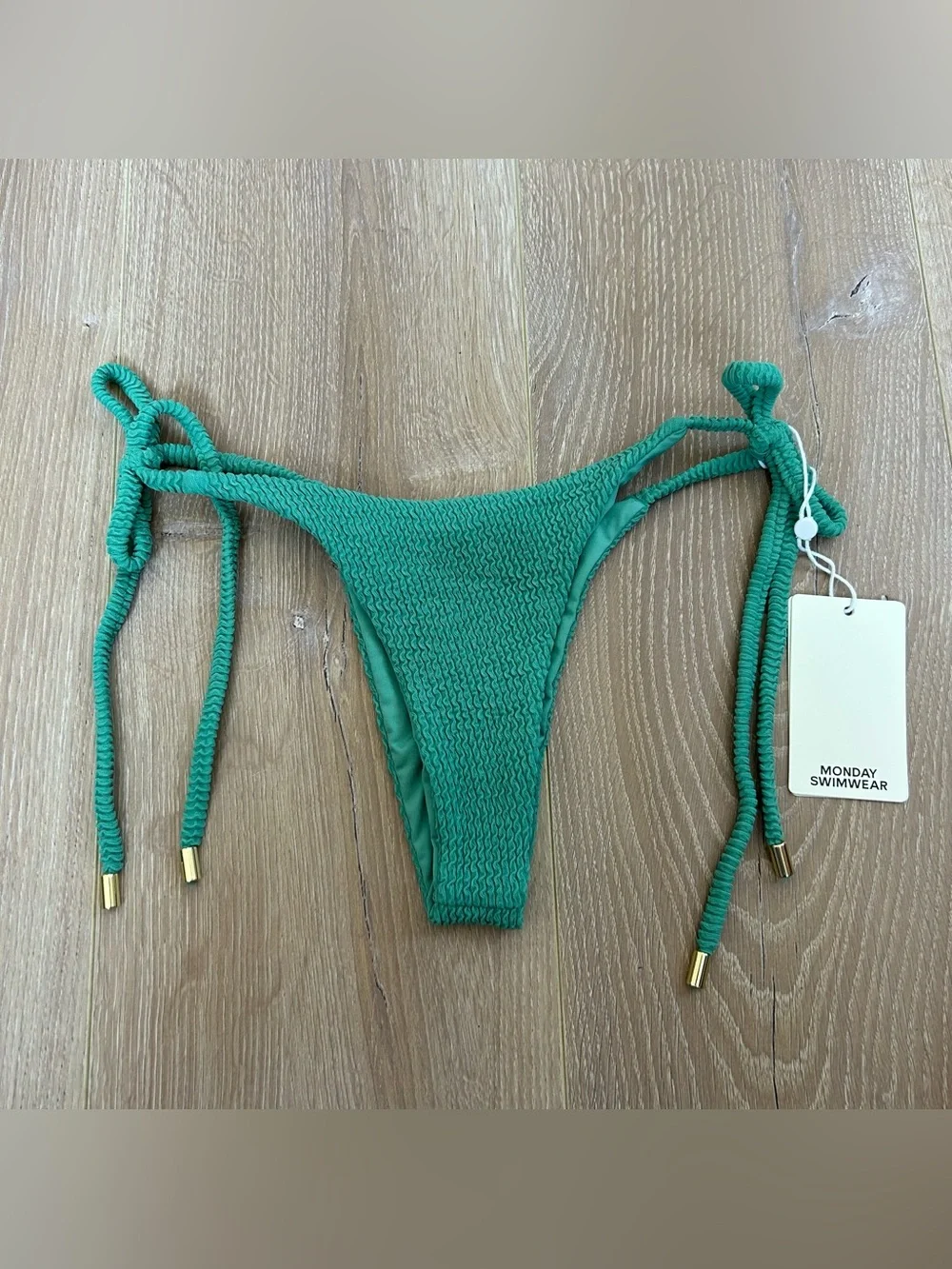 NWT New Monday Swimwear Palma Top and Palma Bottom in Pond Crinkle
